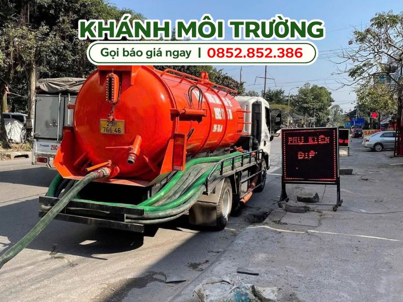 Khánh Môi Trường Xử lý hút hầm cầu đầy tại dãy trọ của chị Duyên