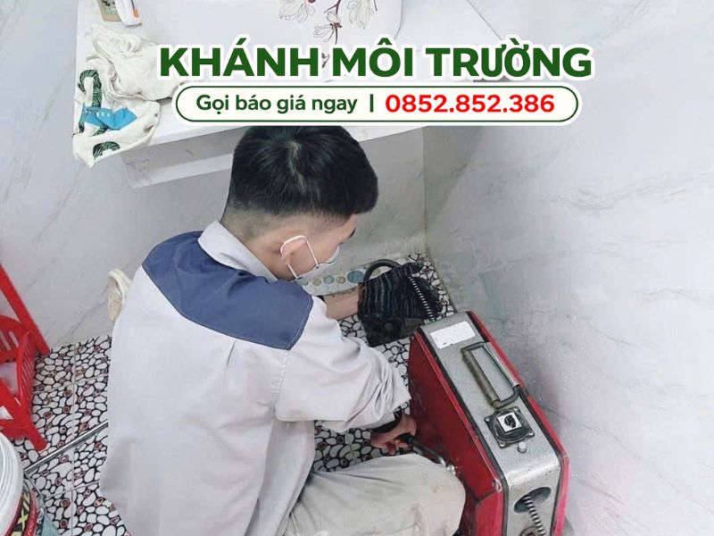 Cống nghẹt tại Bình Tân cần xử lý gấp bởi Khánh Môi Trường