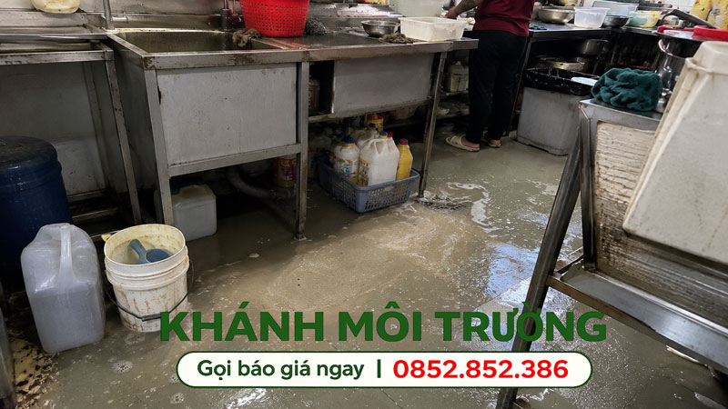 Khánh Môi Trường xử lý đường ống bếp nghẹt dầu mỡ tại khu K300 Khánh Môi Trường xử lý đường ống bếp nghẹt dầu mỡ tại khu K300