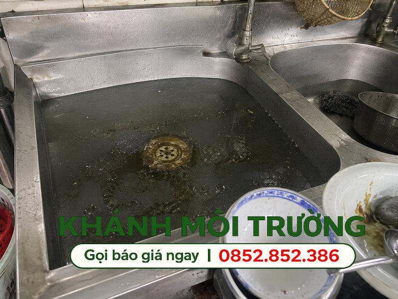 Bồn rửa chén bị tắc rút nước hơi chậm