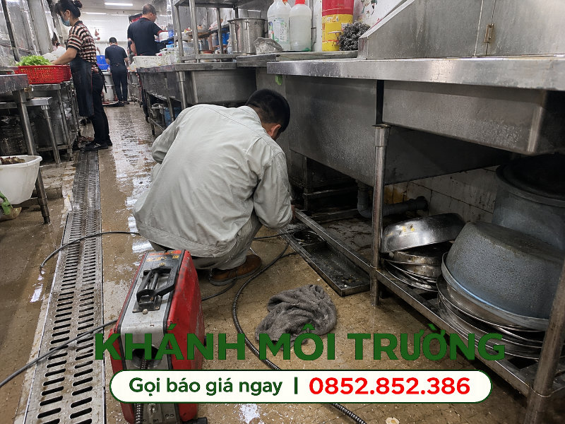 Khánh Môi Trường xử lý bồn rửa chén nghẹt tại bếp ăn khu Quận 9 Khánh Môi Trường xử lý bồn rửa chén nghẹt tại bếp ăn khu Quận 9