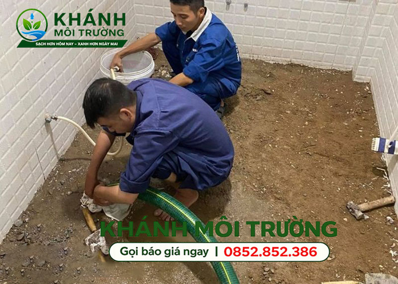 Khánh Môi Trường hút hầm cầu Hóc Môn tại nhà dân Khánh Môi Trường hút hầm cầu Hóc Môn tại nhà dân
